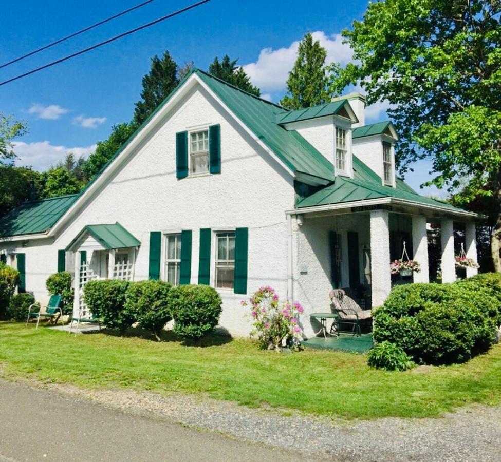 Across The Inn Entire Colonial House With Lovely Porch & Extremely Fast Wi-Fi Washington Exteriér fotografie