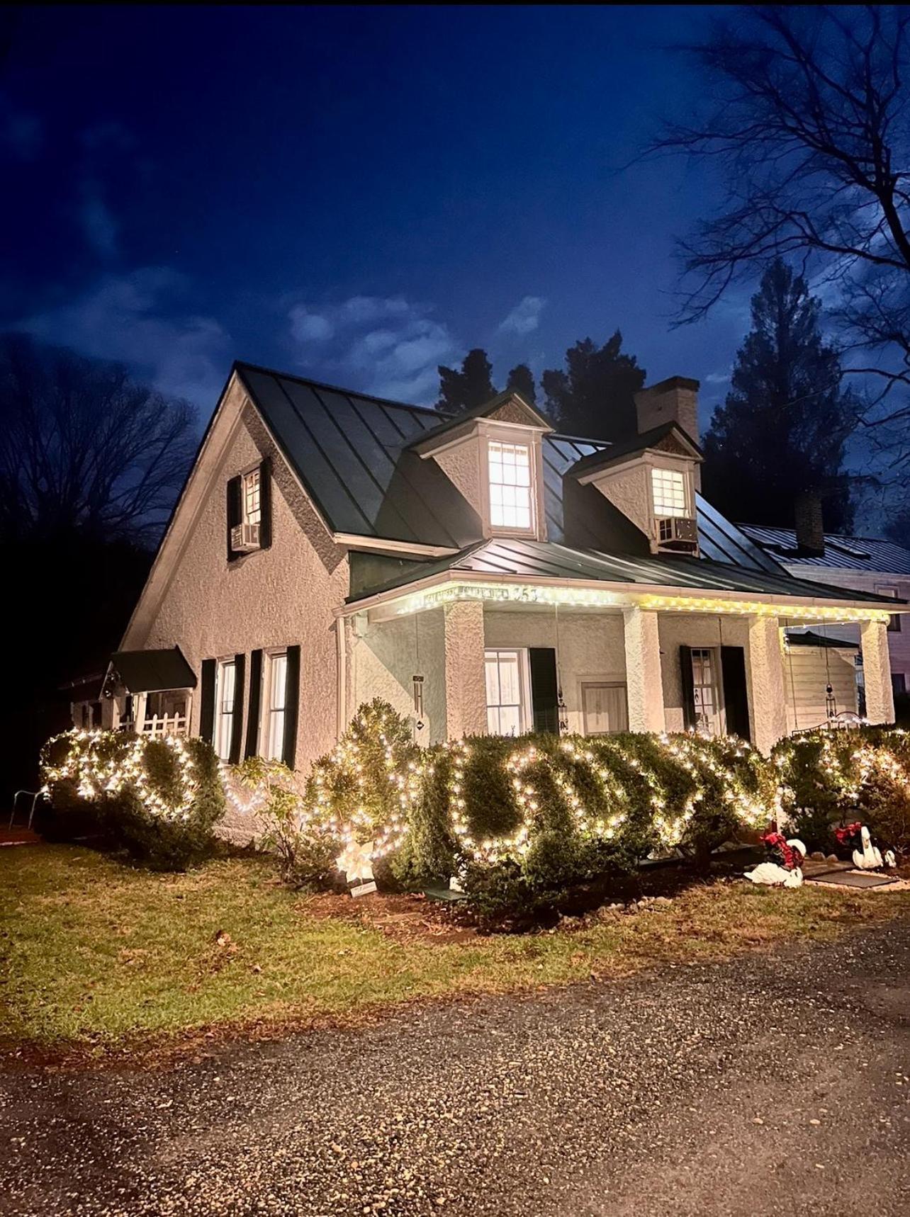 Across The Inn Entire Colonial House With Lovely Porch & Extremely Fast Wi-Fi Washington Exteriér fotografie